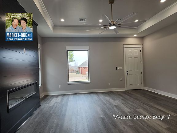 2nd image of 6915 NW Silver Creek Cir