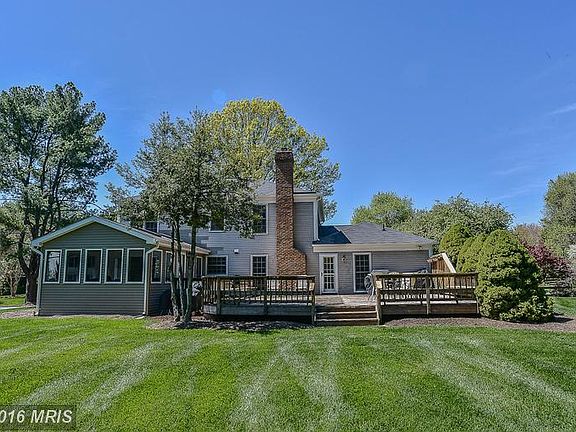 2nd image of 3015 Heritage Farm Ct
