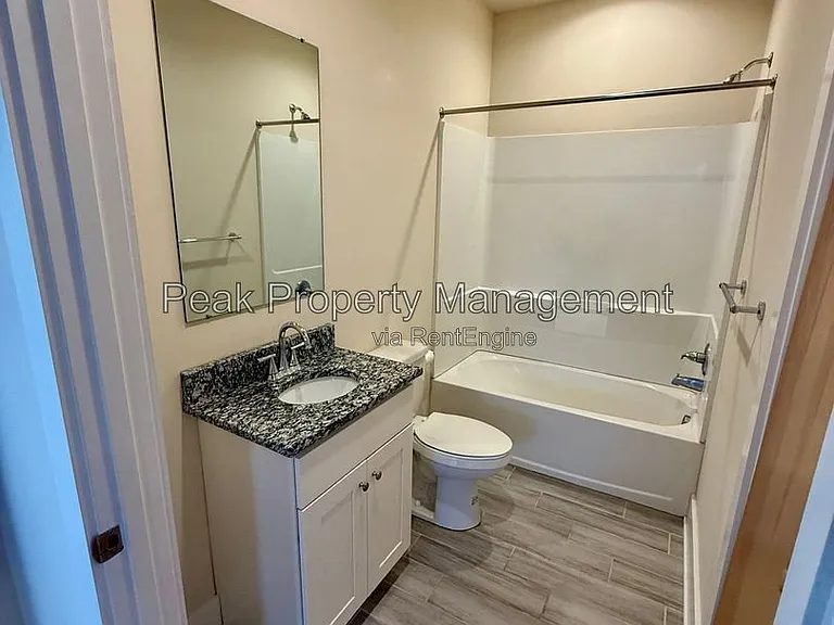 2709 W Broad St #3 — Photo 11