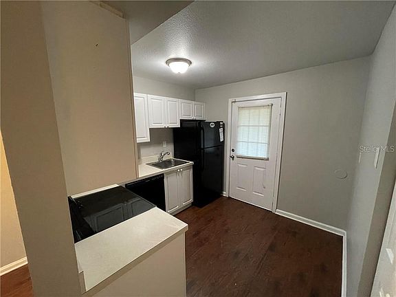 4th image of 202 Poinsettia Pine Ct APT 101
