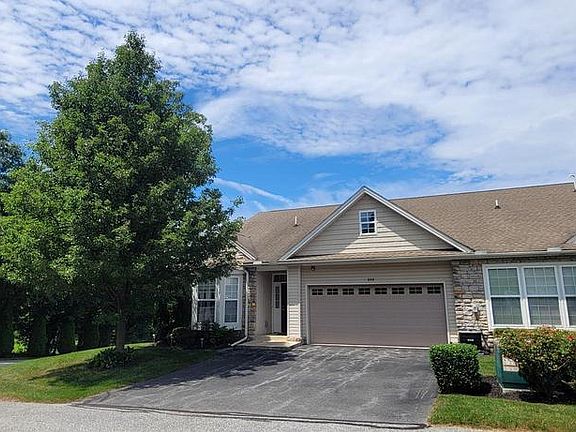 4th image of 609 Crestview Ln