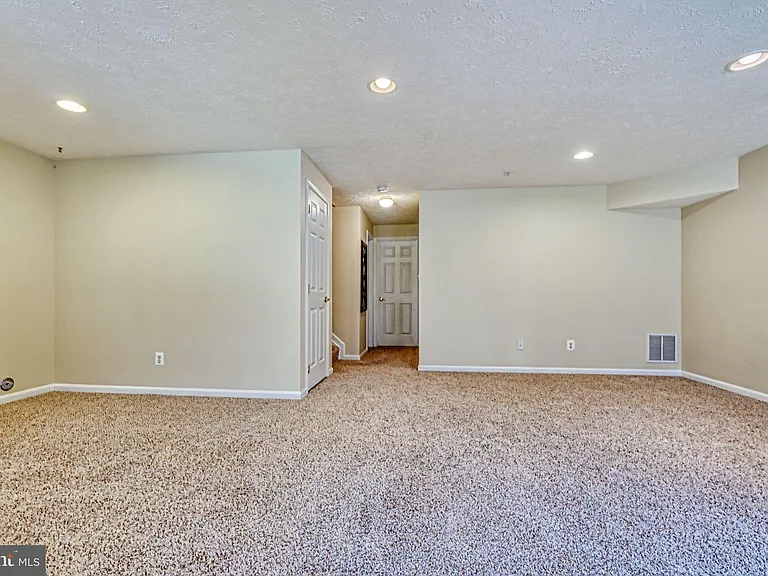 206 Colgate Dr — Photo 28
