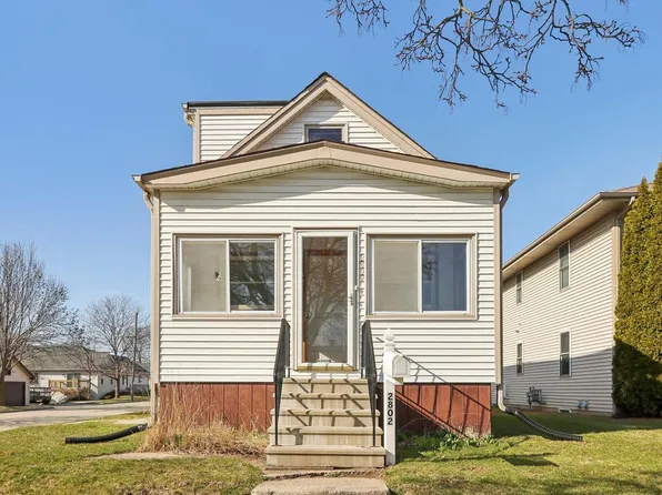 2802 E Holmes AVENUE, Cudahy, WI 53110