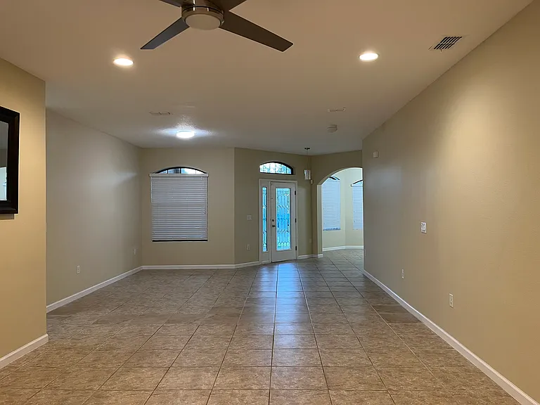 215 Sirius Ct — Photo 4