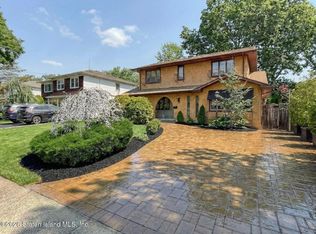 3569 Richmond Rd, Staten Island, NY 10306