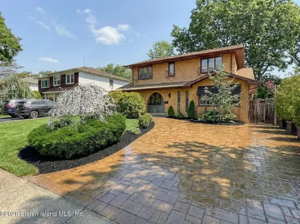 3569 Richmond Rd, Staten Island, NY 10306