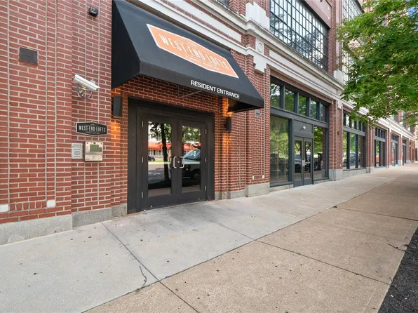 4100 Forest Park Ave #402, Saint Louis, MO 63110