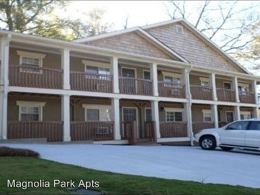 1st image of 386 Lemon St NE APT 05