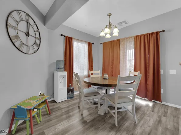 6775 Abruzzi Dr Unit 202, North Las Vegas, NV 89084