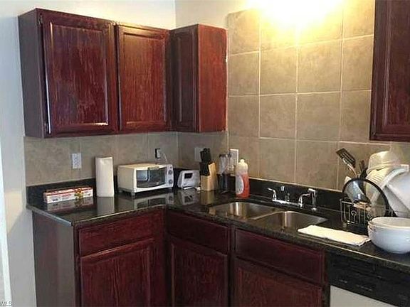 4th image of 5603 Green Apple Dr