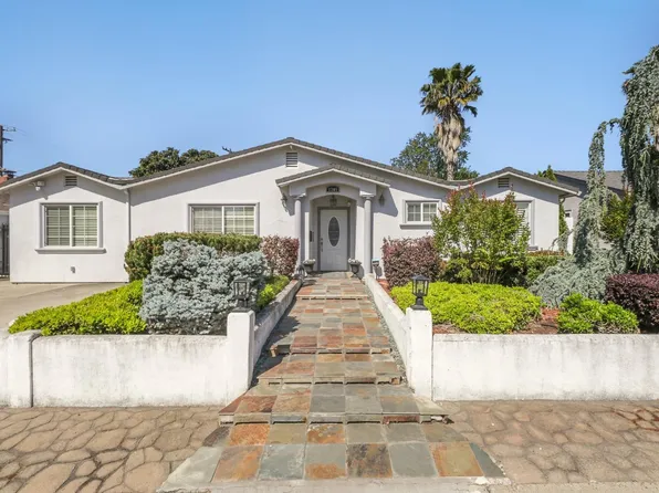 1305 Shadowglen Rd, Sacramento, CA 95864