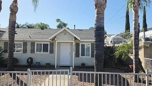32982 Maiden Ln #1 Photo 1