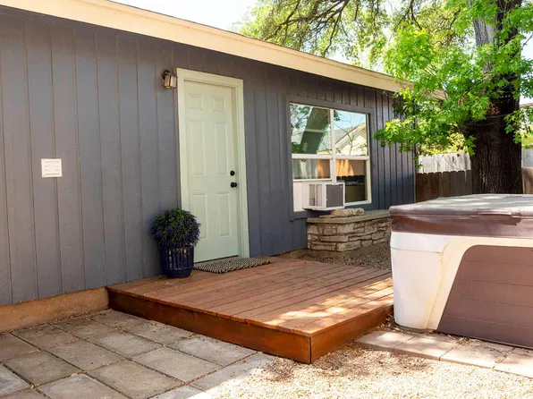 5700 Avenue G APT B, Austin, TX 78752