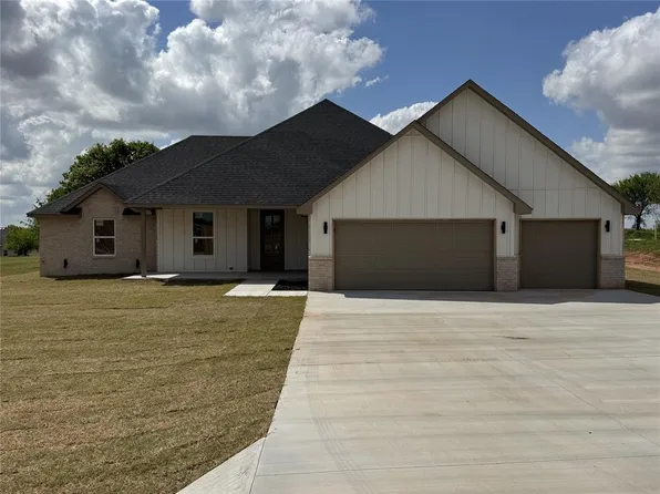 2443 Wolf Creek Bnd, Blanchard, OK 73010