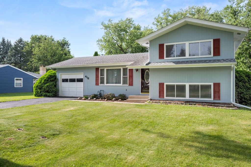 418 Barbara St, Mount Morris, IL - View 2
