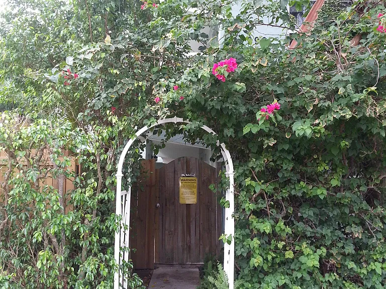 Front entrance on 15th Street.