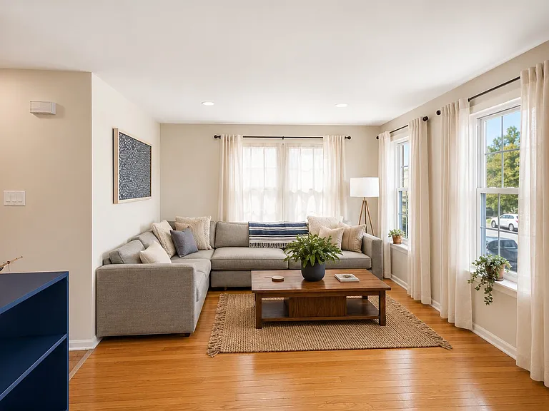 32 Mill Stream Rd — Photo 4