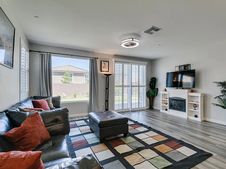 3496 Calentina Ave — Photo 12
