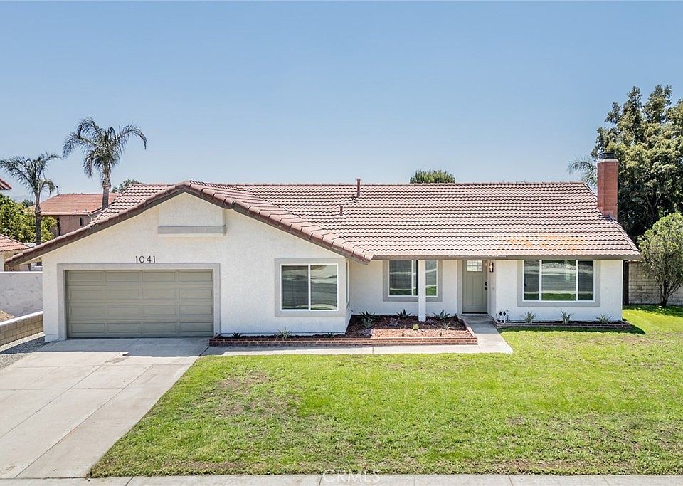 1st image of 1041 N Sunset Cir