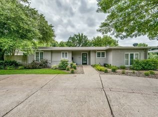 526 E Nottingham Dr, San Antonio, TX 78209