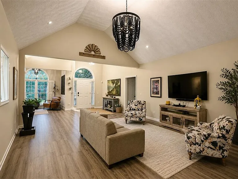 463 Valleyside Dr — Photo 14