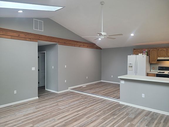 5th image of 6322 Princess St