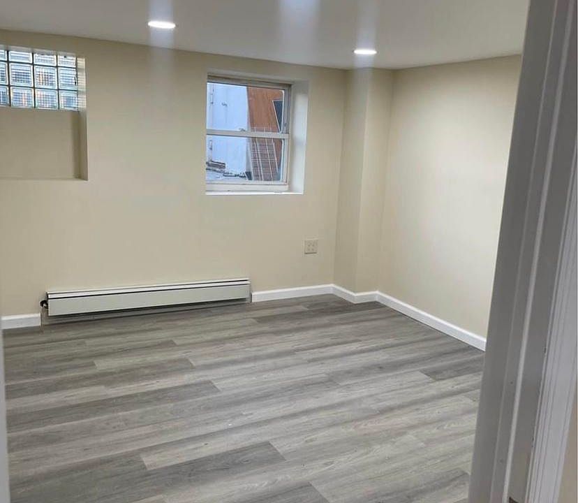 1st image of 27 Lamport Blvd #B