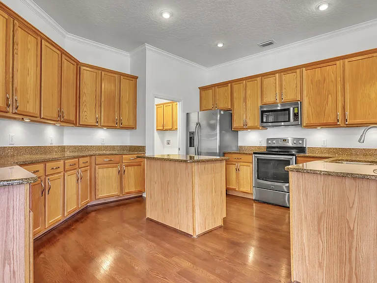 811 Spanish Cay Dr — Photo 14
