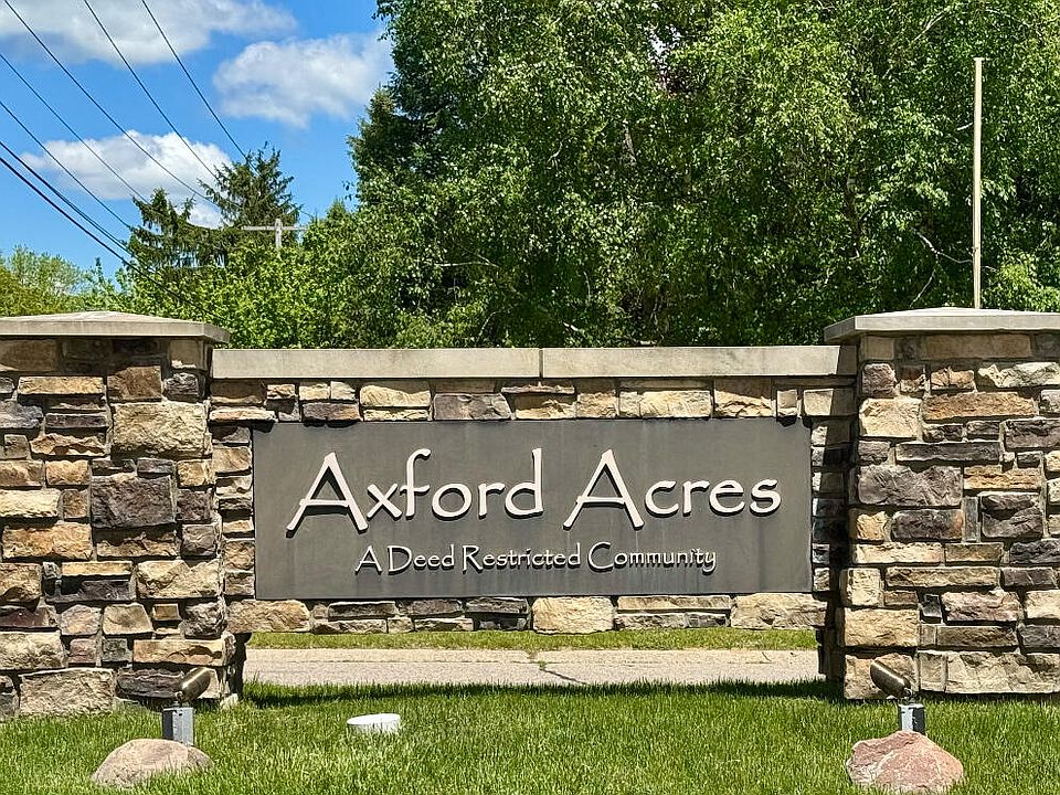 3671 Lido Dr, Highland, MI 48356 | Zillow