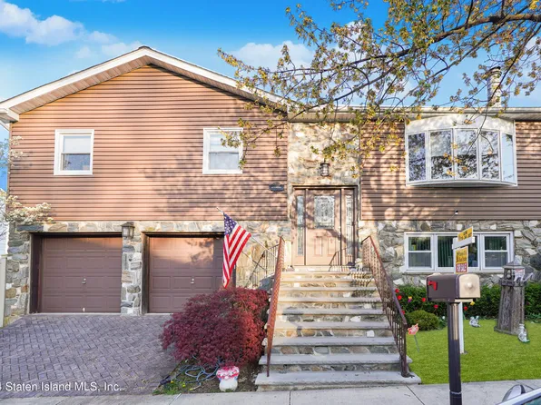 82 Vineland Ave, Staten Island, NY 10312