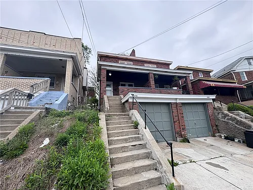 2733 Pyramid Ave Photo 1