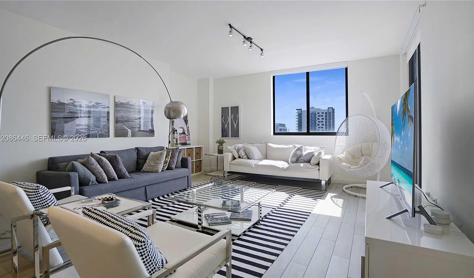 Nine At Mary Brickell Vill — Photo 2