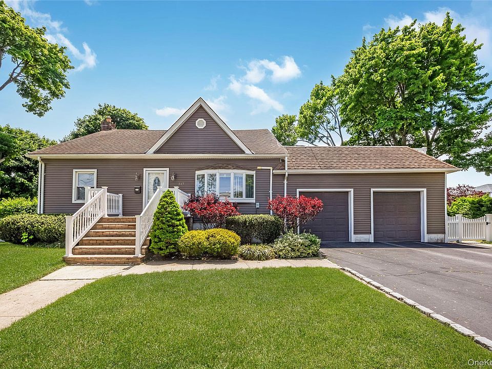 1st image of 517 Herzel Boulevard