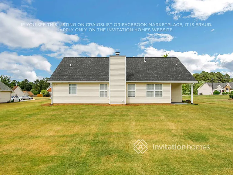4035 Hollow Spring Trl — Photo 24