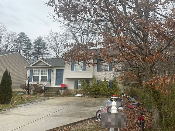 2nd image of 409 Bauers Dr