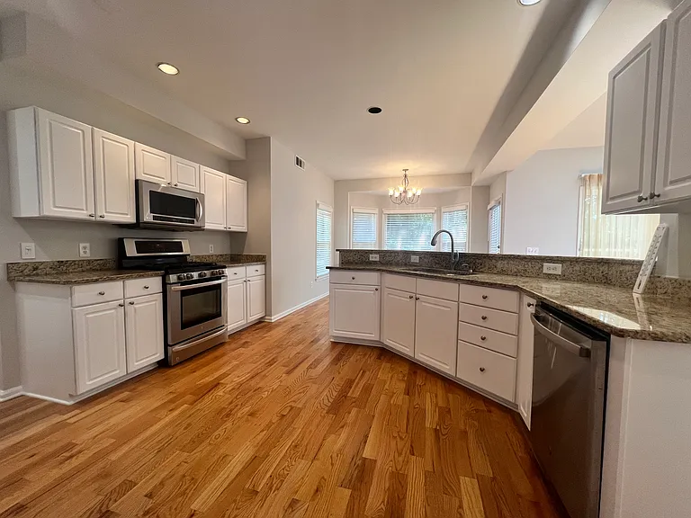 365 Tumbling Creek Dr — Photo 9