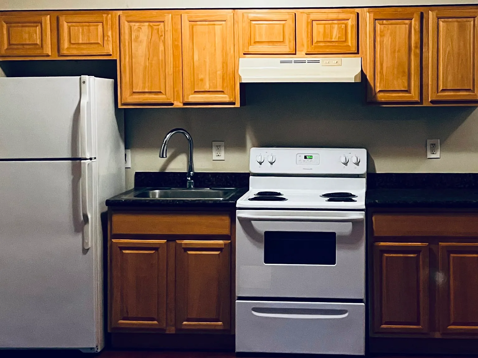1 bed, 725 sqft, $1,175 — Photo 3