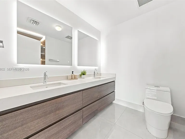 3470 E Coast Ave #H0901 — Photo 11