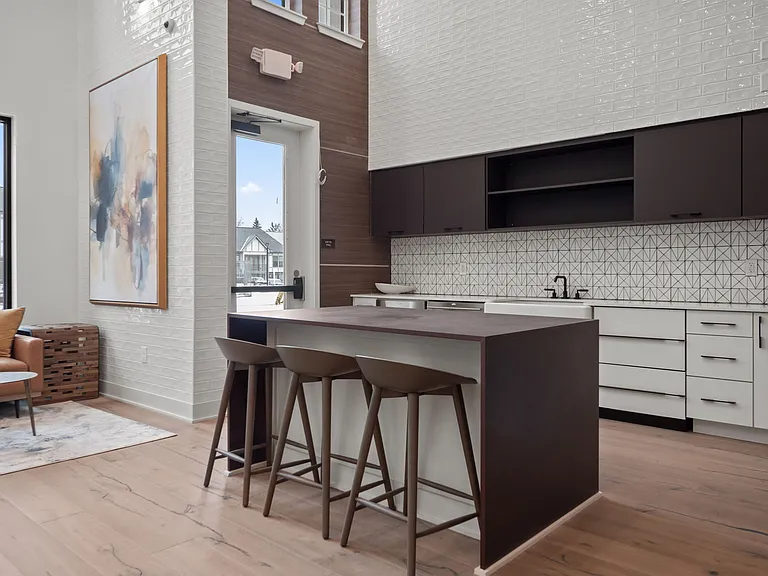 Legacy Rochester Hills Apartments — Photo 20