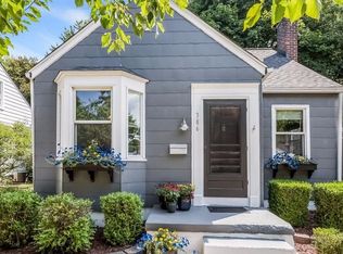 386 Pacific St, Plymouth, MI 48170