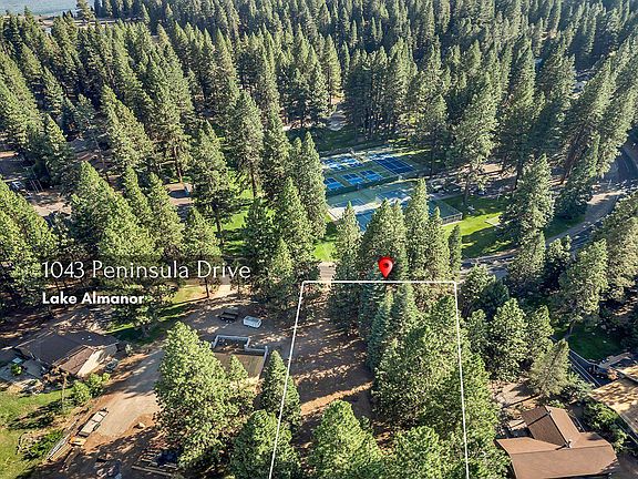 4th image of 1043 Peninsula Dr