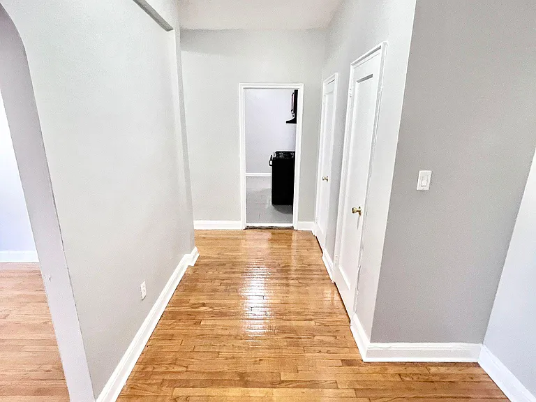 297 Lincoln Avenue — Photo 13