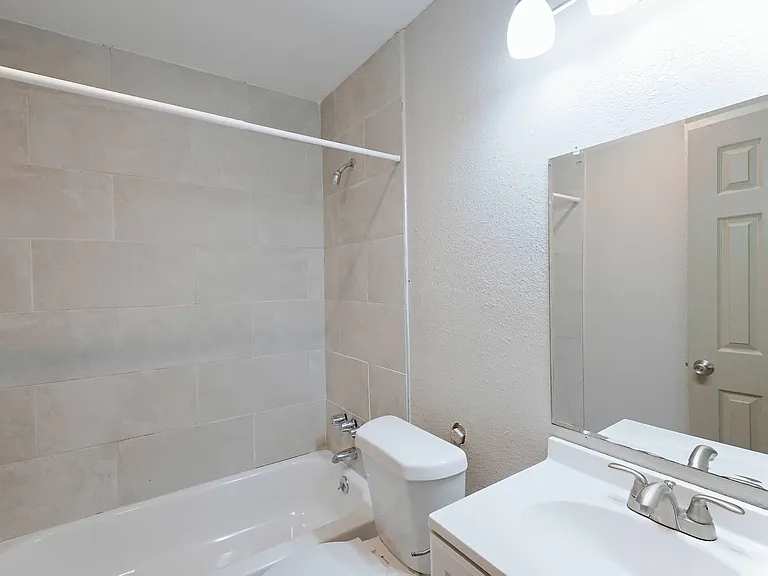 Ambassador Apartments — Photo 52