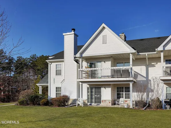 13 Des Moines Court, Tinton Falls, NJ 07712