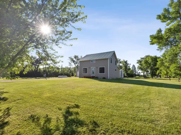 352 5th Ave, Walcott, ND 58077