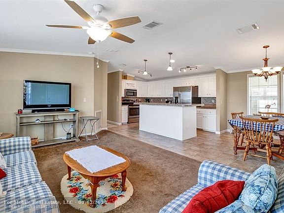 4th image of 192 Arbor Ln