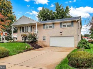 1921 Thelon Dr, York, PA 17408