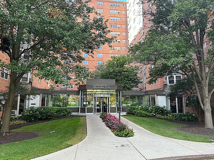 1st image of 4950 N Marine Dr APT 1505