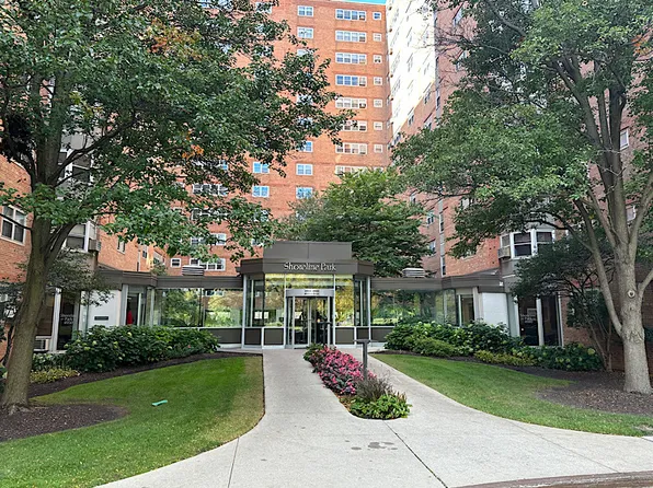 4950 N Marine Dr APT 1505, Chicago, IL 60640
