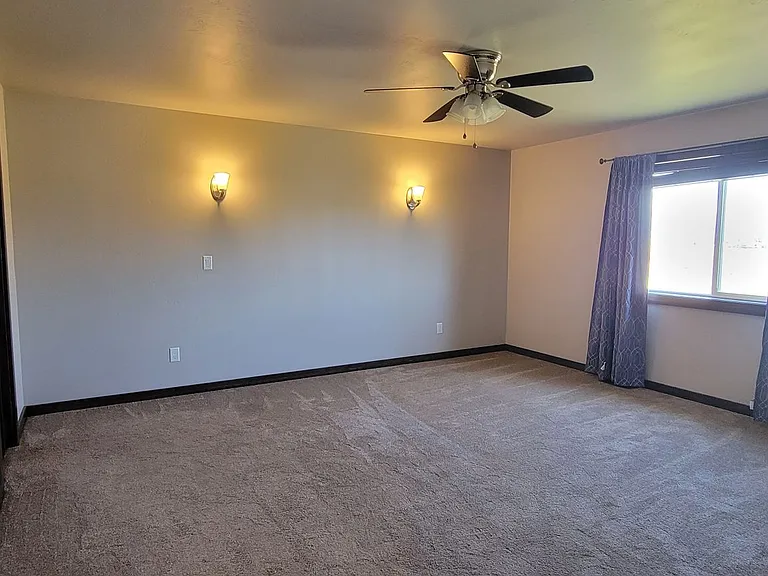1456 Two Mile Dr — Photo 14